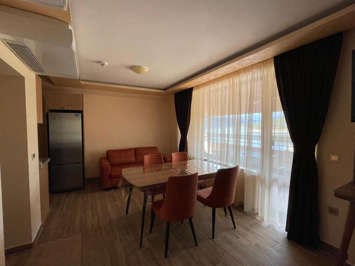 Къщи За Гости Иварос - Доспат Dospat Exterior photo